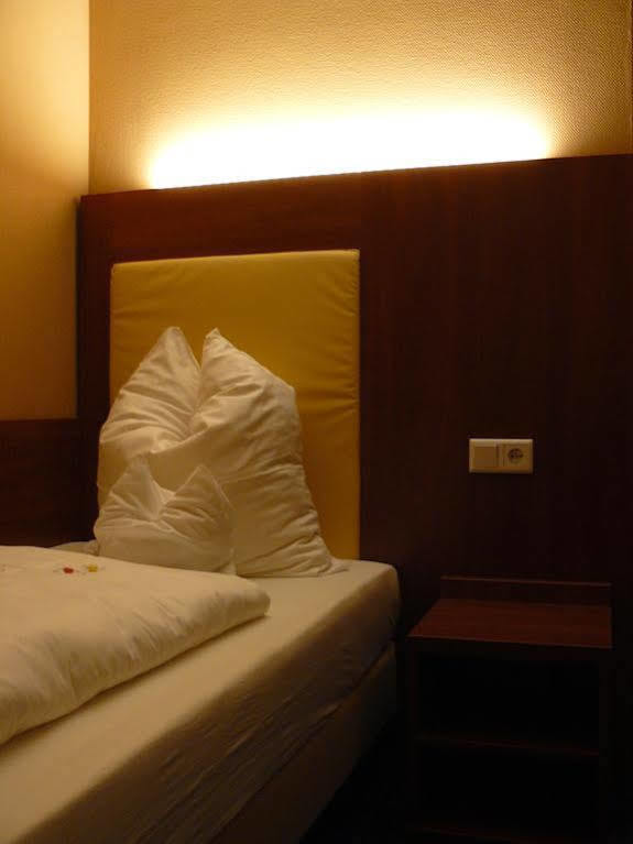 Hotel Wahlster Saarbruecken Luaran gambar